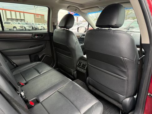 Used 2015 Subaru Outback 2.5i Limited image 31