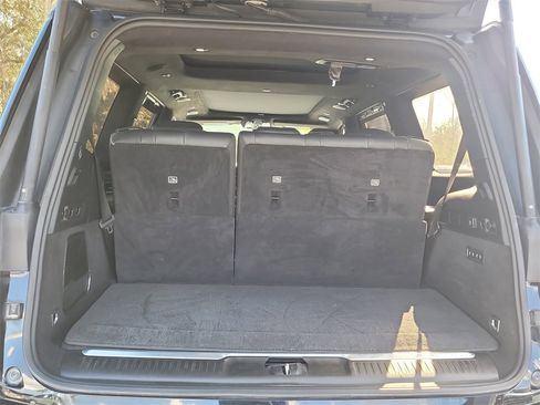 Used 2023 Jeep Grand Wagoneer Series II image 7