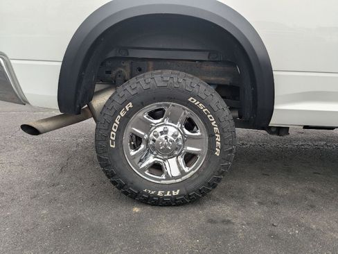 Used 2018 RAM 2500 Tradesman w/ Chrome Appearance Group image 12