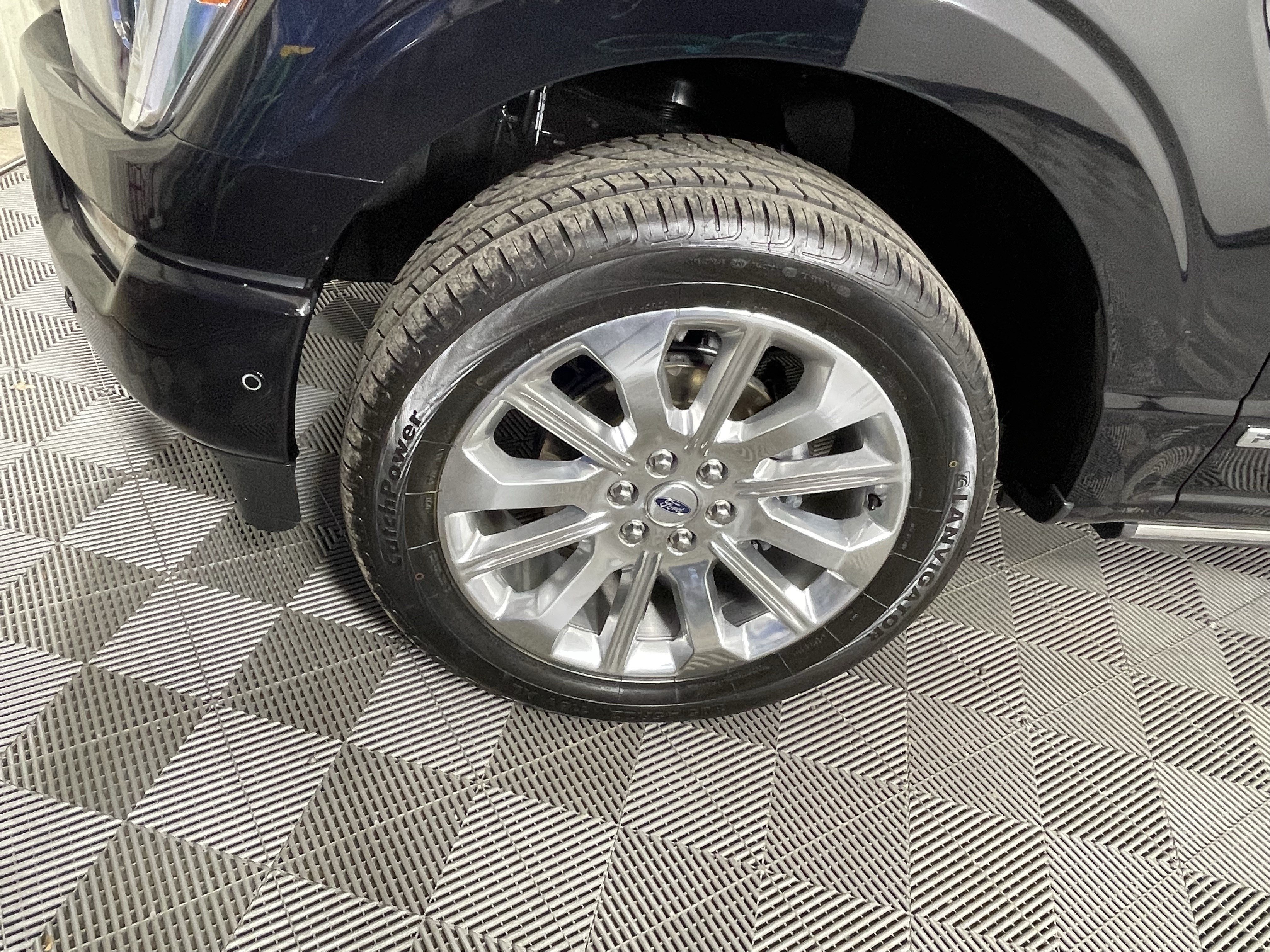 Used 2023 Ford F150 4x4 SuperCrew Hybrid image 9