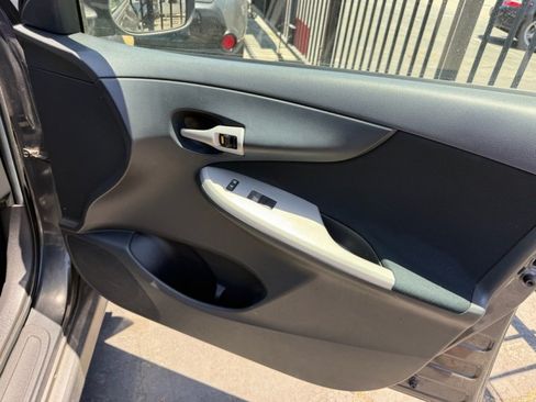 Used 2011 Toyota Corolla S FWD image 22