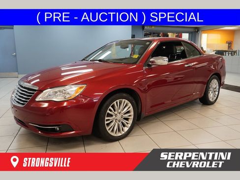 Used 2012 Chrysler 200 Limited FWD image 1