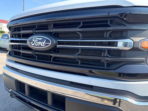 Used 2025 Ford F150 XLT w/ Equipment Group 301A Standard AWD/4WD image 11