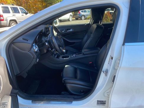 Used 2019 Mercedes-Benz GLA 250 4MATIC image 12