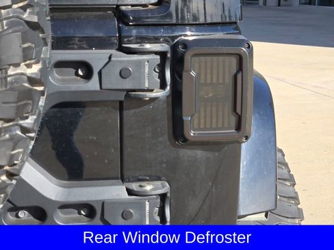 Used 2012 Jeep Wrangler Unlimited Sahara w/ Connectivity Group image 7