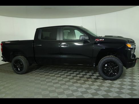 New 2026 Chevrolet Silverado 1500 Custom Trail Boss AWD/4WD image 2