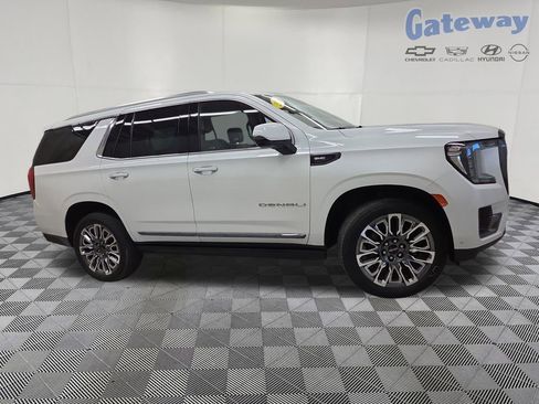 Used 2023 GMC Yukon Denali Ultimate w/ LPO, Floor Liner Package AWD/4WD image 1