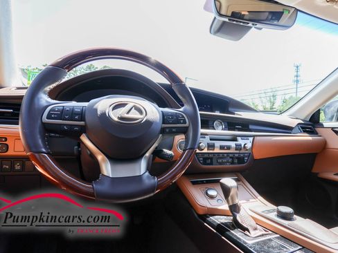 Used 2018 Lexus ES 350 w/ Premier Package FWD image 33