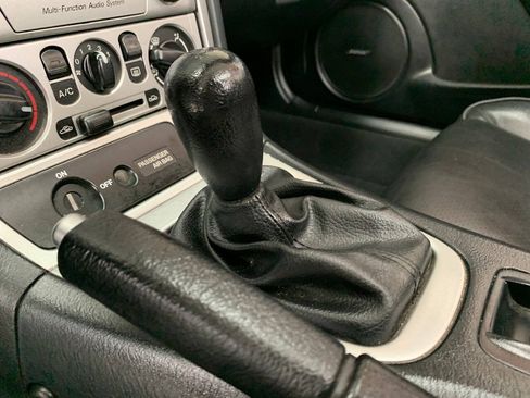 Used 2004 MAZDA MX-5 Miata LS RWD image 16