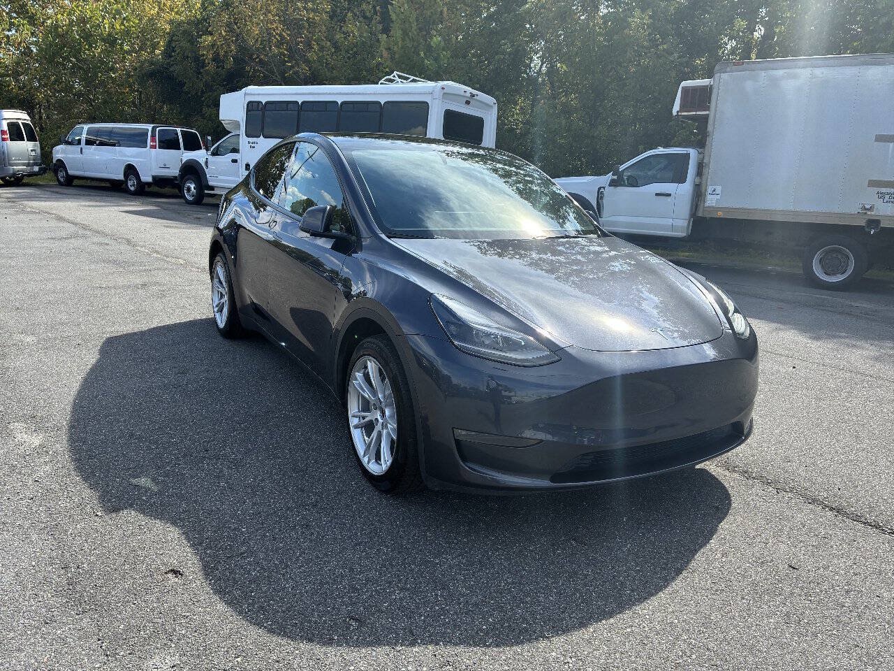 Used 2024 Tesla Model Y Long Range AWD/4WD image 10