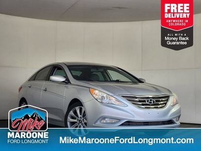 Used 2013 Hyundai Sonata SE w/ Navigation & Sunroof Pkg