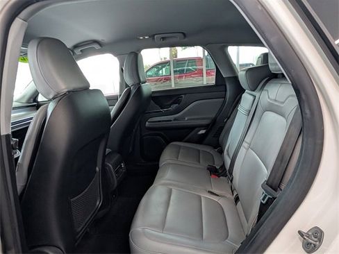 Used 2022 Lincoln Corsair FWD image 8