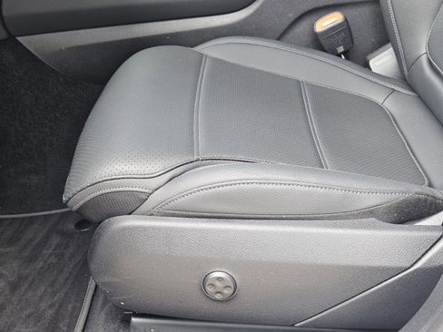 Certified 2026 Mercedes-Benz GLC 300 image 14