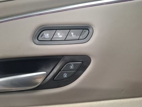 Used 2022 Cadillac Escalade Sport Platinum RWD image 19