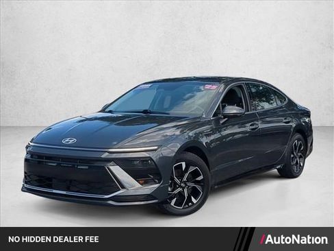 Used 2025 Hyundai Sonata SEL FWD image 1