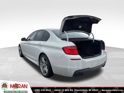Used 2011 BMW 550i Sedan image 32