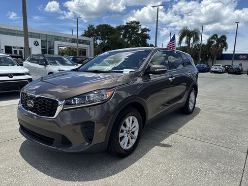 Used 2019 Kia Sorento FWD image 8
