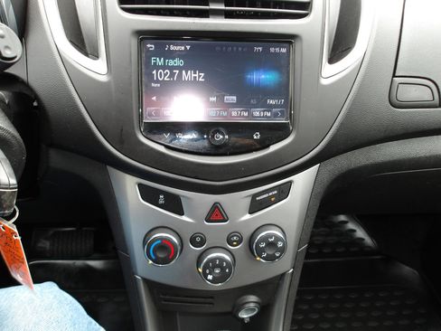 Used 2015 Chevrolet Trax LT w/ LT Plus Package image 18