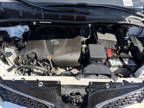 Certified 2020 Toyota Sienna SE image 26