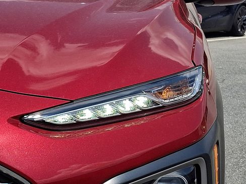 Used 2021 Hyundai Kona Limited AWD/4WD image 10