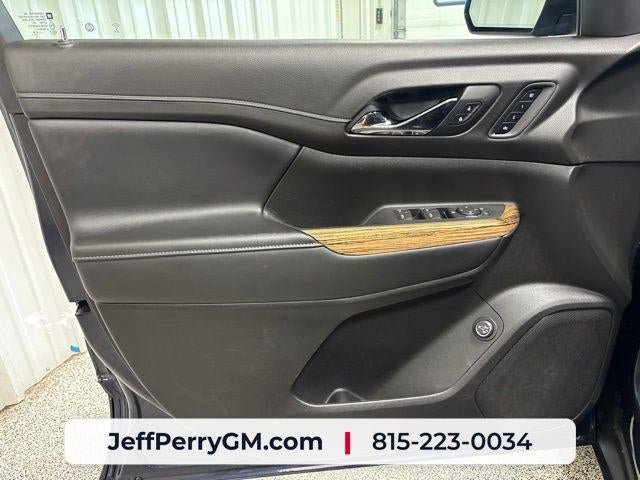 Used 2019 GMC Acadia Denali w/ Technology Package AWD/4WD image 12