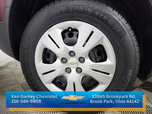 Used 2017 Chevrolet Trax LS image 27