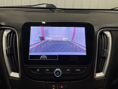 Used 2025 Chevrolet Malibu LT FWD image 30