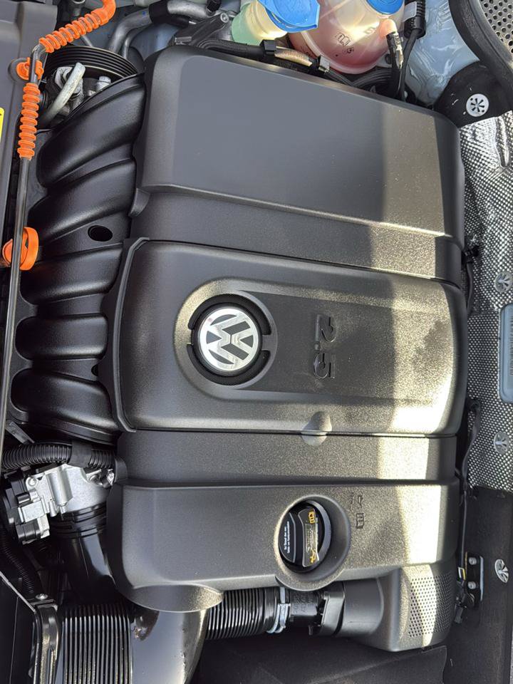 Used 2013 Volkswagen Beetle 2.5 FWD image 20