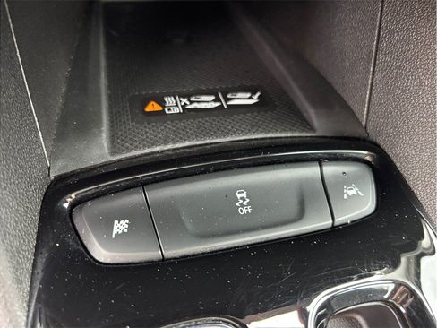 Used 2023 Chevrolet Bolt EUV LT FWD image 28