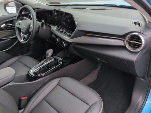 Certified 2025 Chevrolet Trax ACTIV image 28