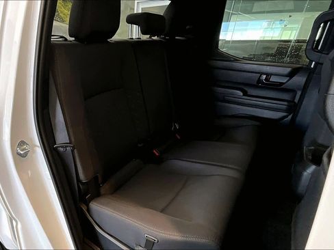 Used 2024 Toyota Tacoma SR image 19