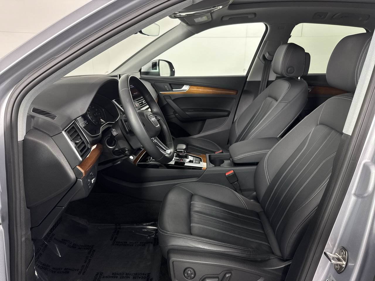 Used 2023 Audi Q5 2.0T Premium w/ Convenience Package AWD/4WD image 10