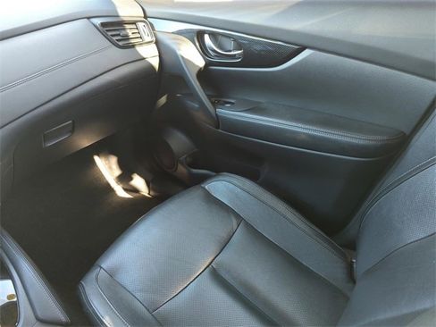 Certified 2019 Nissan Rogue SL w/ Premium Package image 25