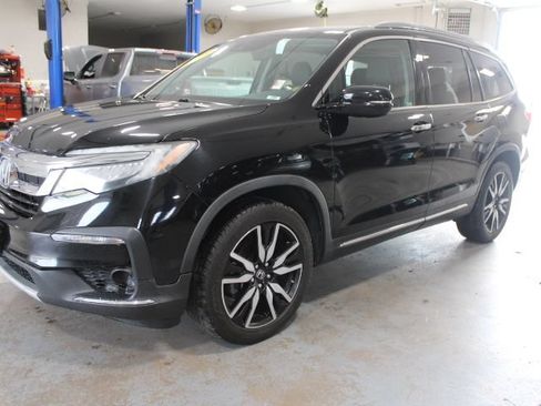 Used 2019 Honda Pilot Elite image 3