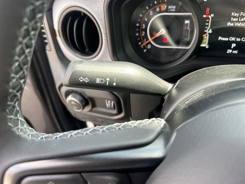 New 2025 Jeep Gladiator Willys image 15