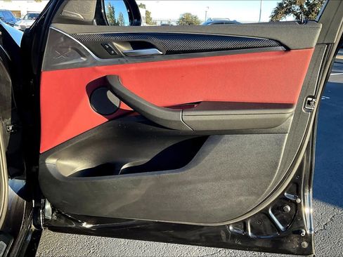 Used 2024 BMW X3 M40i w/ Premium Package image 27