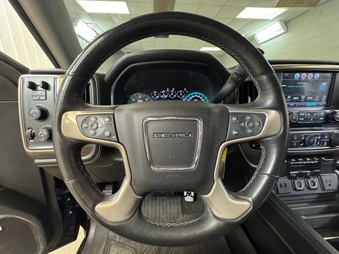 Used 2017 GMC Sierra 1500 Denali w/ Denali Ultimate Package AWD/4WD image 39