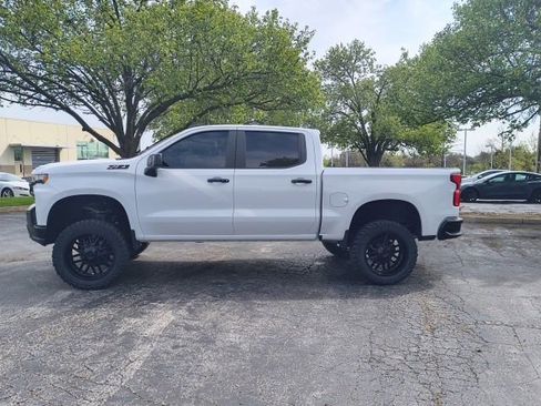 Used 2021 Chevrolet Silverado 1500 LT Trail Boss w/ Convenience Package II image 1