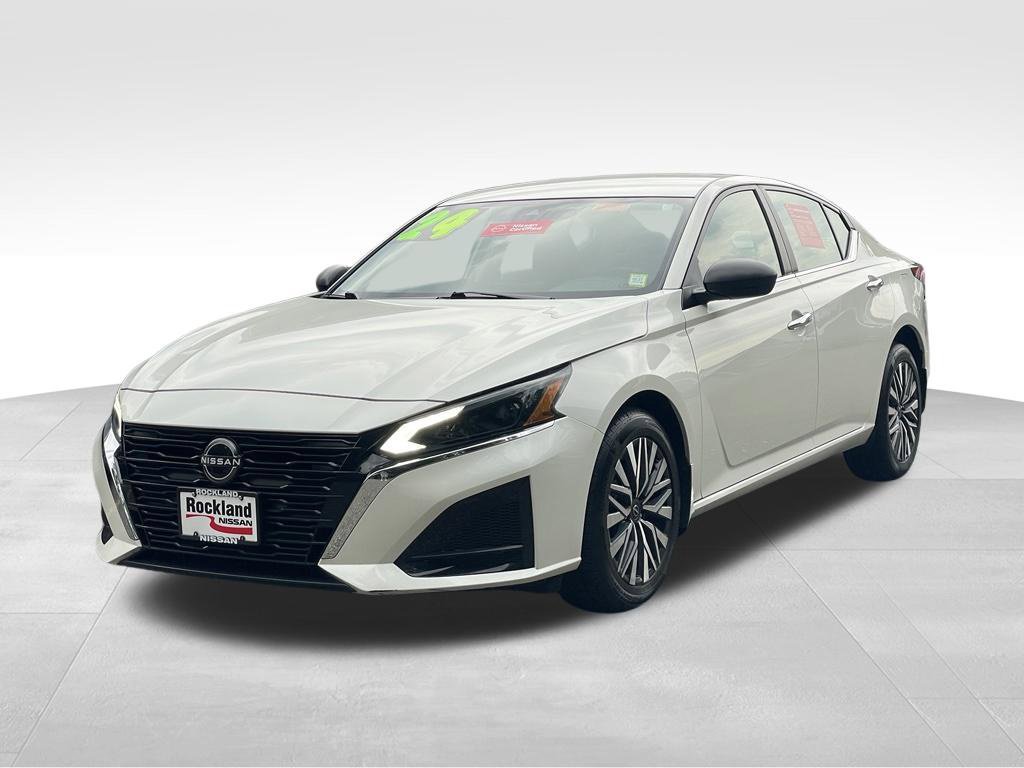 Certified 2024 Nissan Altima 2.5 SV AWD/4WD image 2