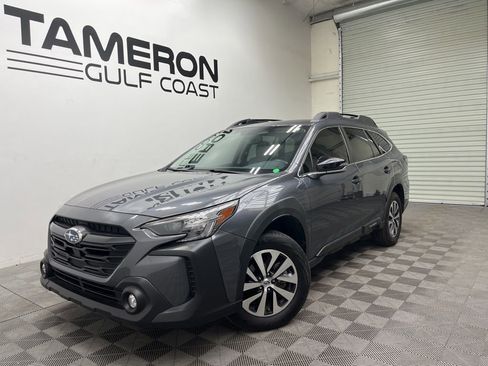 Used 2024 Subaru Outback Premium AWD/4WD image 2
