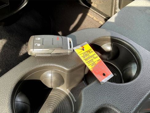 Used 2024 RAM 2500 Big Horn image 34