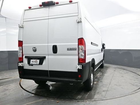Used 2025 RAM ProMaster 2500 w/ Convenience Group FWD image 5
