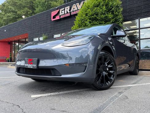 Used 2020 Tesla Model Y Long Range AWD/4WD image 2