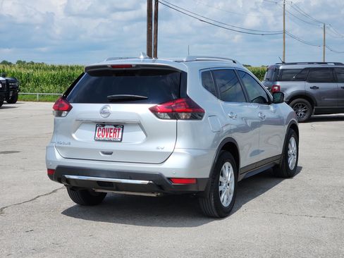 Used 2019 Nissan Rogue SV FWD image 5