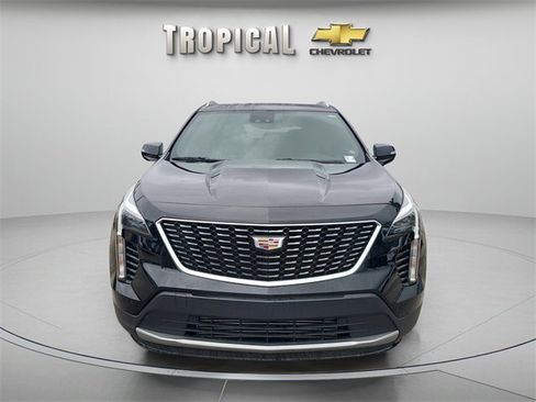 Used 2023 Cadillac XT4 Premium Luxury image 8