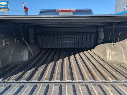 Used 2021 GMC Sierra 1500 Elevation w/ Preferred Package image 19