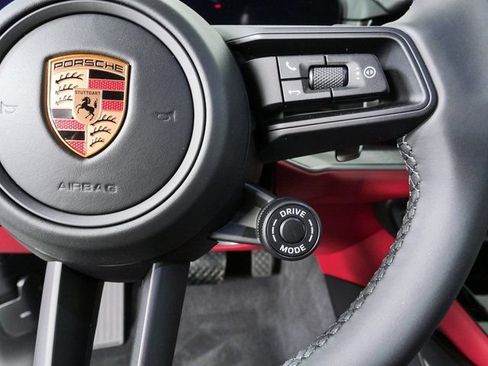 New 2026 Porsche Cayenne Coupe AWD/4WD image 11