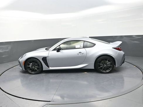 New 2025 Toyota GR86 Premium RWD image 4