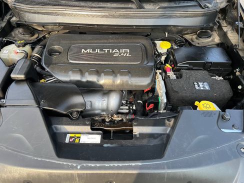 Used 2016 Jeep Cherokee Sport w/ Cold Weather Group AWD/4WD image 39