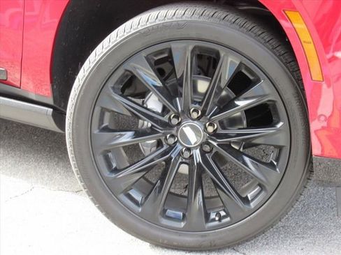 Certified 2026 Cadillac Escalade Platinum Sport w/ LPO, ONYX Package AWD/4WD image 9
